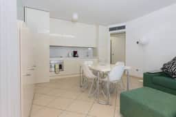 GG 1 bed apt (C205) - Image 5