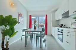 GG 2 bed penthouse - Image 2
