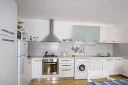 Apt Mediterraneo - Image 5