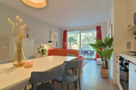 GG E103 (3 bed) - Image 1