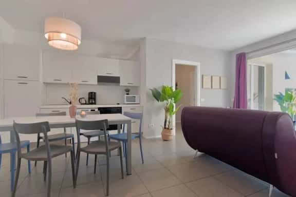 GG E101 (3 bed) - Image 1