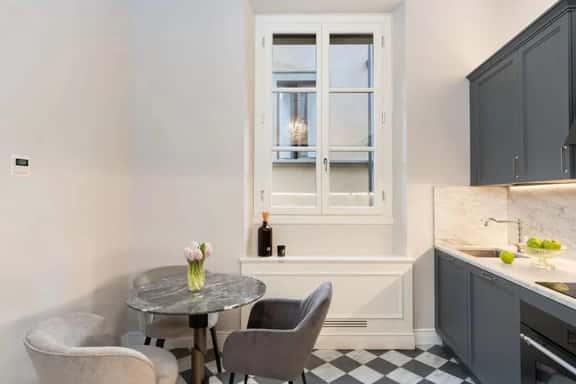 Penthouse Pazzi - Image 1