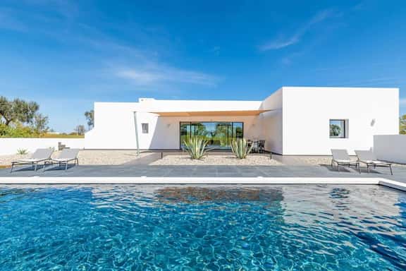 Villa Luxe - Image 1