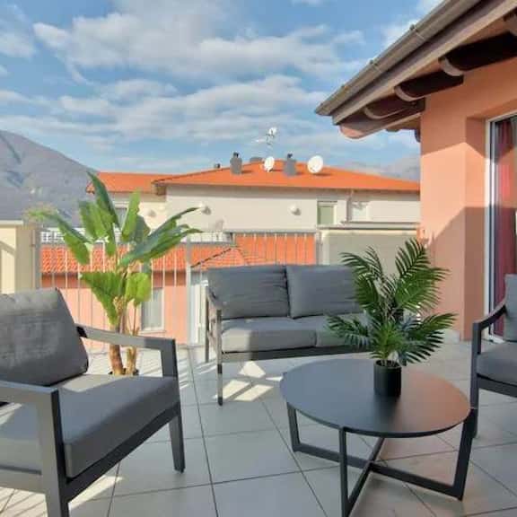 GG 2 bed penthouse - Image 1