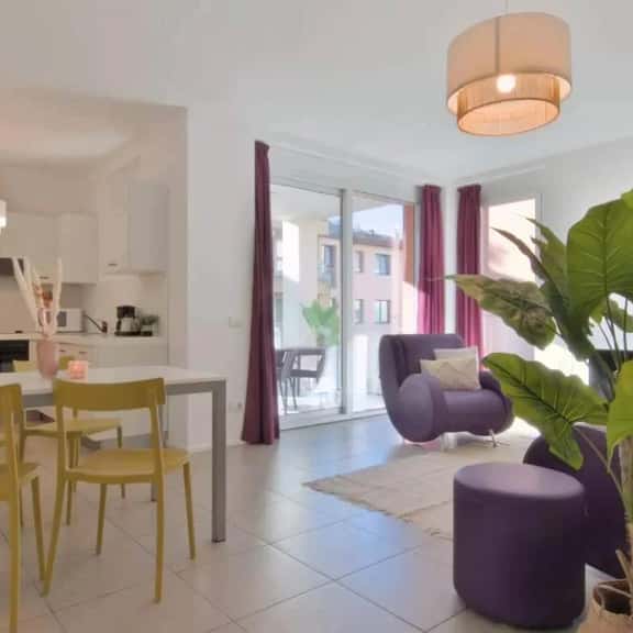 GG E102 (2 bed) - Image 1