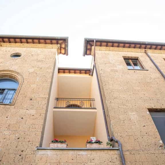 Orvieto Palazzo - Image 1
