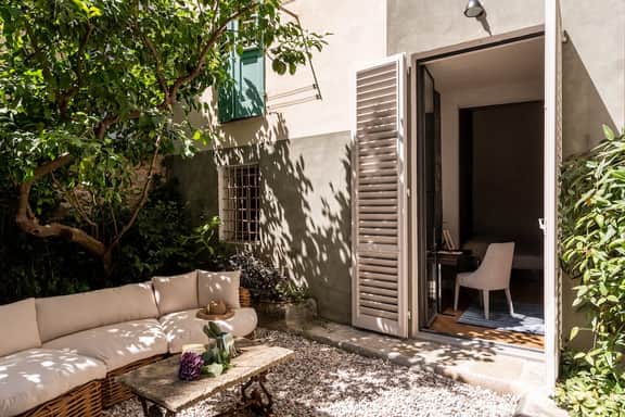 Garden Apartment - Image 4