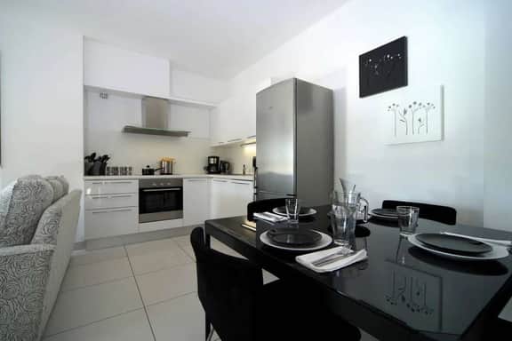GG 2 bed apt (A212) - Image 5
